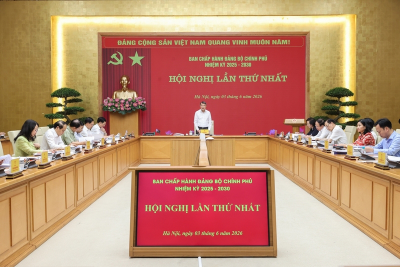 Đồng chí Lê Minh Hưng, Ủy viên Bộ Chính trị, Bí thư Đảng ủy Chính phủ, Thủ tướng Chính phủ chủ trì hội nghị lần thứ nhất Ban Chấp hành Đảng bộ Chính phủ nhiệm kỳ 2025 – 2030. Ảnh: VGP/Nhật Bắc