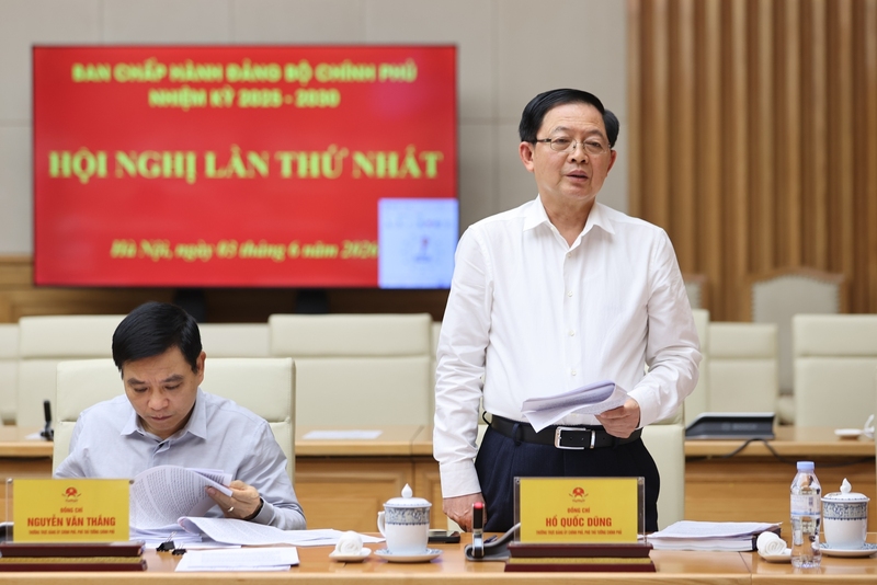 Phó Thủ tướng Hồ Quốc Dũng phát biểu tại Hội nghị. Ảnh: VGP/Nhật Bắc