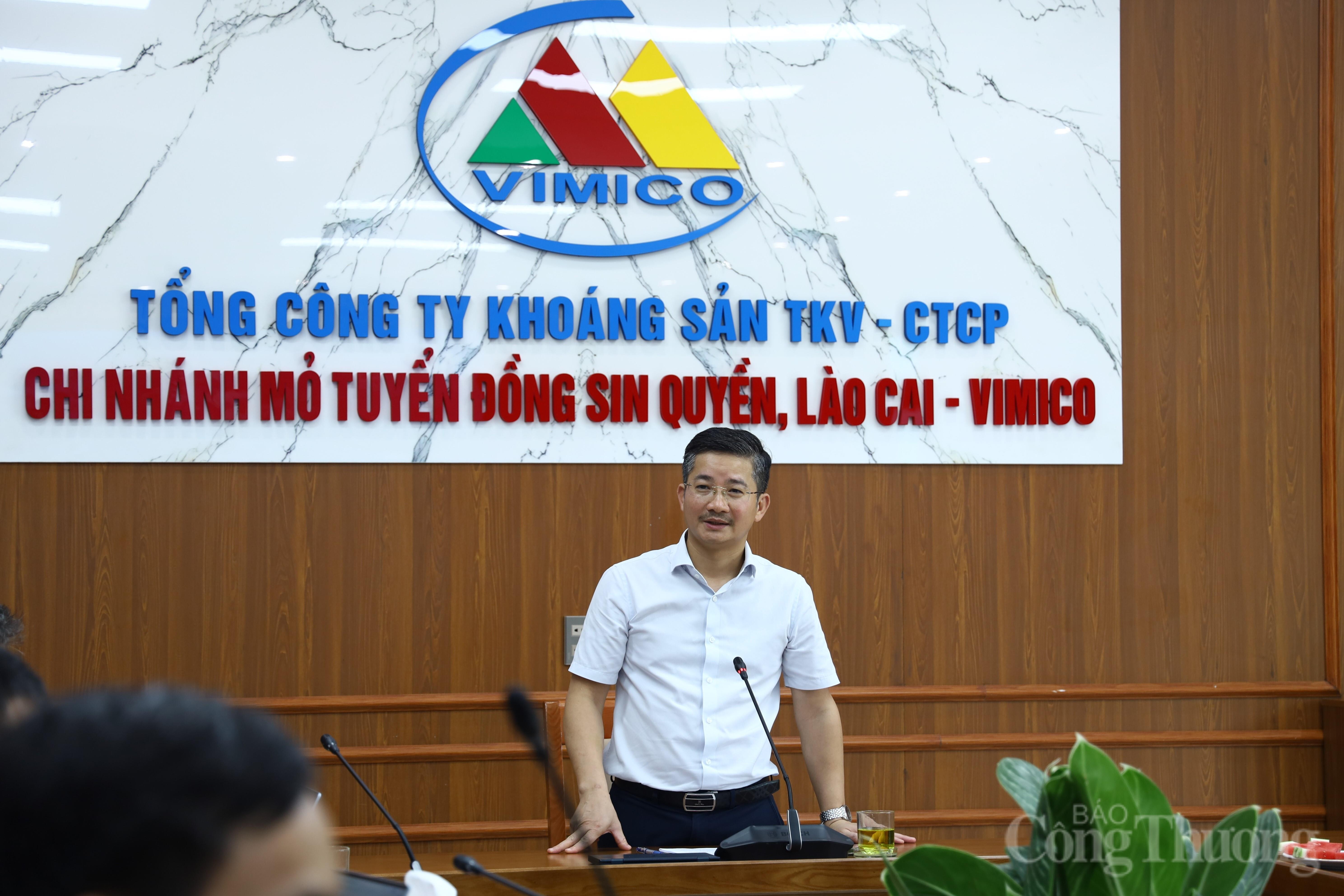 Ông Trịnh Văn Thuận đánh giá cao công tác chuẩn bị phòng, chống thiên tai của Tổng công ty Khoáng sản TKV-CTCP, Chi nhánh Mỏ tuyển đồng Sin Quyền, Lào Cai trước mùa mưa bão năm 2026.
