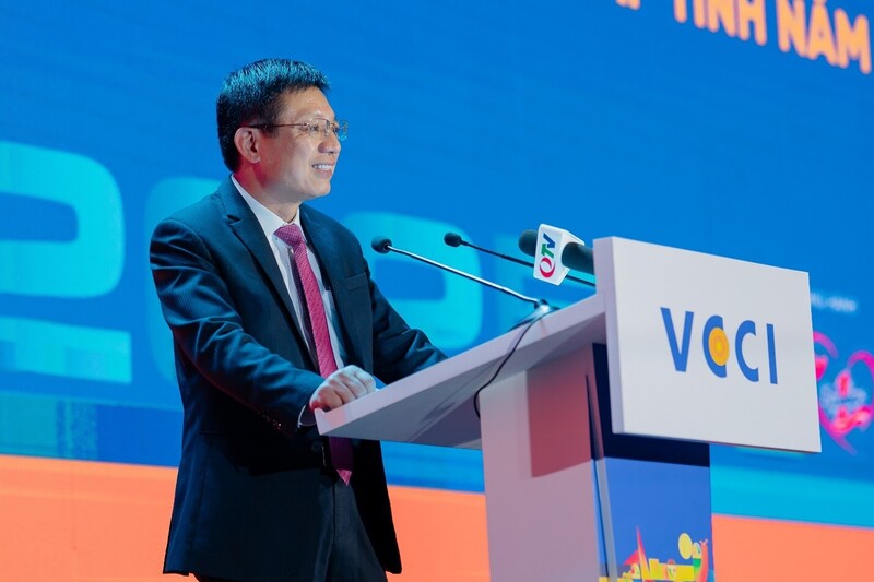 Chủ tịch VCCI Hồ Sỹ Hùng phát biểu tại hội nghị.