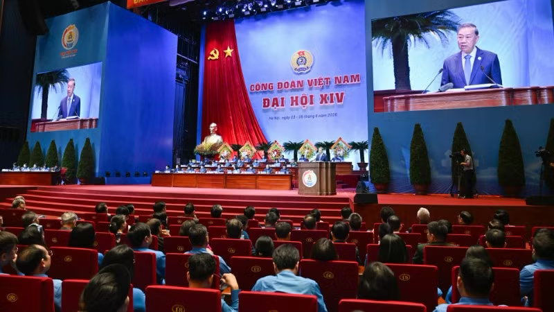 Tổng Bí thư, Chủ tịch nước Tô Lâm phát biểu tại phiên khai mạc trọng thể Đại hội Công đoàn Việt Nam lần thứ XIV. Ảnh: Báo Nhân Dân
