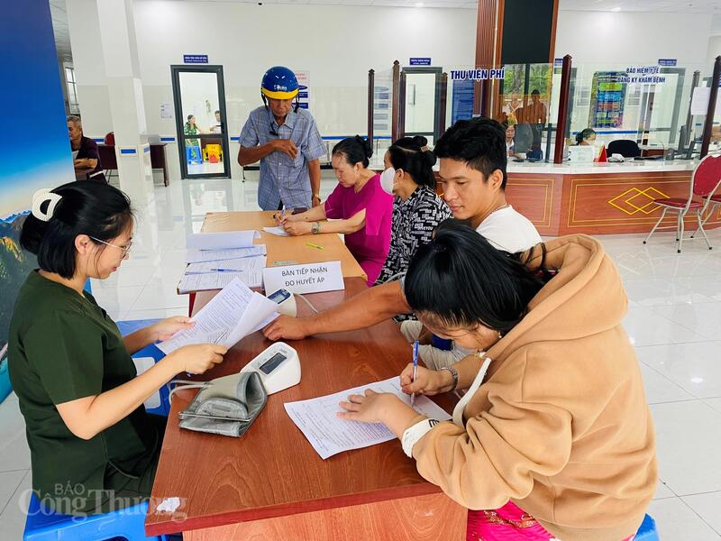 Từ y tế đến du lịch, nhiều lĩnh vực tại đặc khu Côn Đảo đang hưởng lợi từ điện quốc gia. Ảnh: Thanh Tuấn
