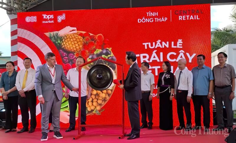 Tuần lễ trái cây Việt Nam do Tập đoàn Central Retail Việt Nam phối hợp cùng UBND tỉnh Đồng Tháp tổ chức.