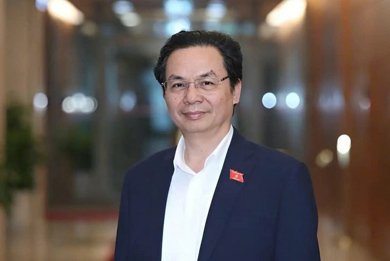 GS.TS Hoàng Văn Cường - nguyên Phó Hiệu trưởng Trường Đại học Kinh tế Quốc dân, Phó Chủ tịch Hội đồng Giáo sư nhà nước, đại biểu Quốc hội khoá XV. Ảnh NVCC