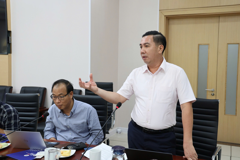 Ông Nguyễn Xuân Tuấn, Trưởng Ban Khoa học công nghệ và Chuyển đổi số EVN phát biểu tại buổi làm việc. Ảnh: Phương Nam