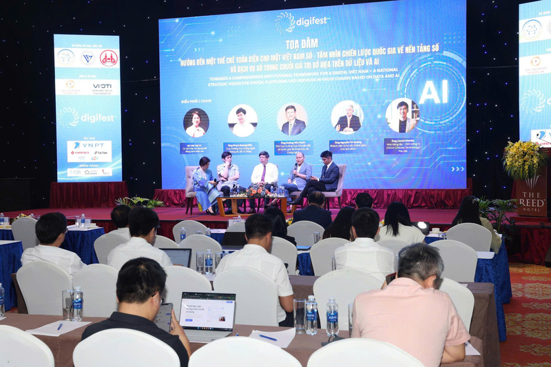 Tọa đàm trong khuôn khổ Diễn đàn Quốc gia Số Việt Nam 2026. Ảnh: Q.N