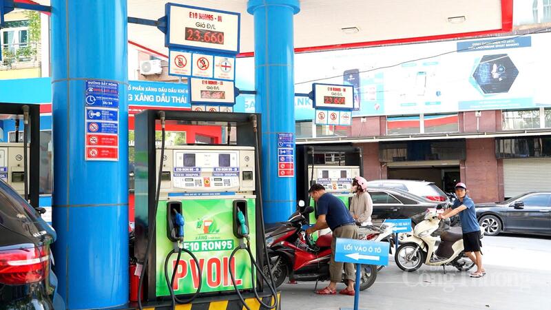 Người sử dụng xăng E10 vẫn cần điều chỉnh một số thói quen để bảo đảm động cơ vận hành ổn định và kéo dài tuổi thọ phương tiện. Ảnh: Thái Mạnh