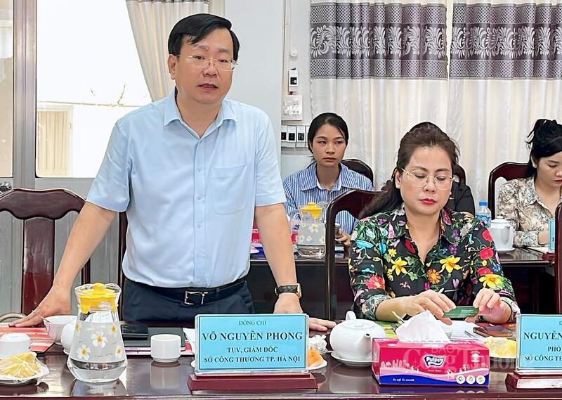 Ông Võ Nguyên Phong - Giám đốc Sở Công Thương TP Hà Nội phát biểu tại buổi làm việc. Ảnh: Khánh Ngọc.