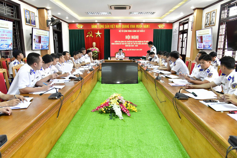 Hội nghị kiểm tra công tác chuẩn bị và giao nhiệm vụ tổ chức Vòng Chung kết khu vực Cuộc thi “Em yêu biển, đảo quê hương” năm học 2025 - 2026. Ảnh: Văn Thường