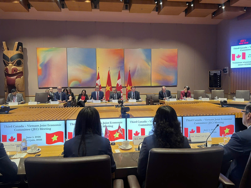 Kỳ họp lần III Ủy ban Hỗn hợp về Kinh tế Việt Nam - Canada diễn ra ngày 5/6 tại Ottawa, Canada.