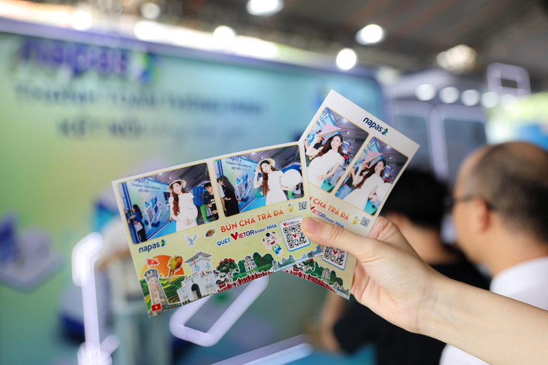 Sôi động gian hàng NAPAS tại Ngày Tài chính số 2026 - 3