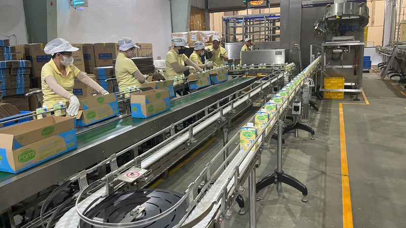 Môi trường đầu tư, kinh doanh và công tác hỗ trợ doanh nghiệp tiếp tục được cải thiện để khu vực kinh tế tư nhân tiếp tục mở rộng quy mô hoạt động, nâng cao năng lực cạnh tranh. Ảnh: Nguyễn Dương