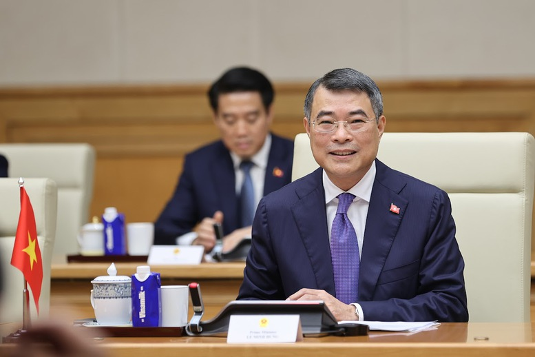 Thủ tướng Chính phủ Lê Minh Hưng nhấn mạnh chính sách nhất quán của Việt Nam luôn coi trọng và dành ưu tiên cao cho quan hệ "Láng giềng tốt đẹp, hữu nghị truyền thống, hợp tác toàn diện, bền vững lâu dài" Việt Nam - Campuchia - Ảnh: VGP/Nhật Bắc