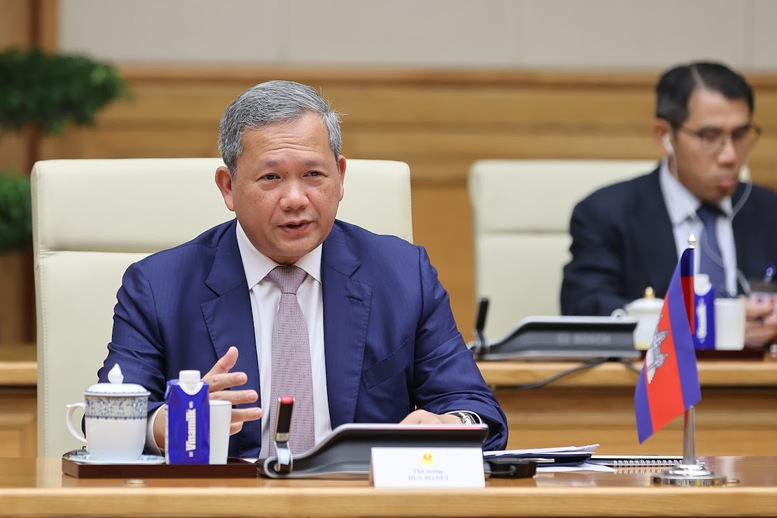 Thủ tướng Hun Manet khẳng định cam kết của Chính phủ Campuchia trong việc phối hợp cùng Chính phủ Việt Nam triển khai hiệu quả kết quả Cuộc gặp cấp cao giữa Bộ Chính trị Đảng Cộng sản Việt Nam và Ban Thường vụ Đảng CPP - Ảnh: VGP/Nhật Bắc