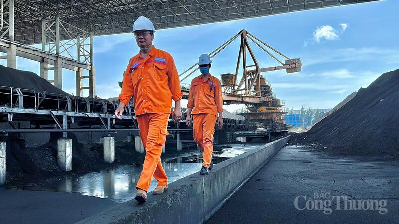 Nguồn lực tài chính được phân bổ cho nhiều nghĩa vụ chi trả khác nhau như chi phí mua than, dầu, đầu tư các dự án...