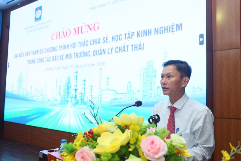 Ông Thái Thanh Bình, Phó Trưởng Ban Quản lý Khu kinh tế Dung Quất và Khu công nghiệp tỉnh Quảng Ngãi nhấn mạnh phương châm “đồng hành cùng doanh nghiệp trong phát triển bền vững”. Ảnh: BSR
