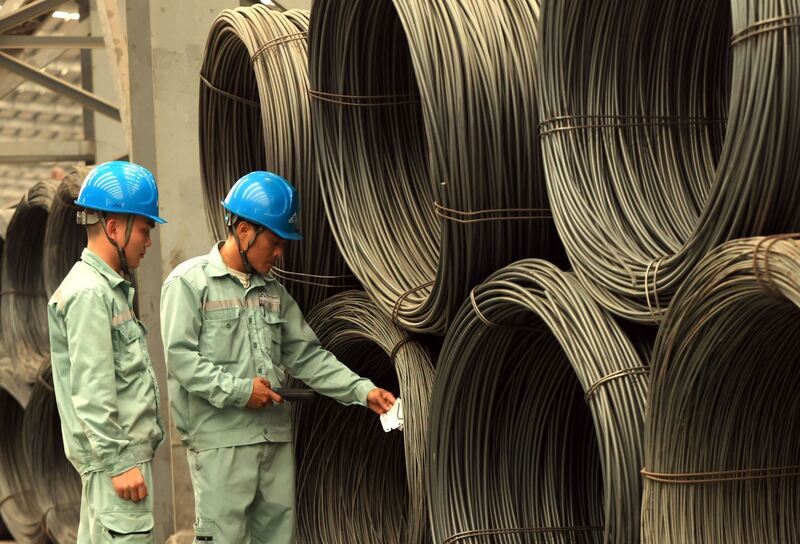 Thép là một trong những ngành hàng xuất khẩu chủ lực của Việt Nam, song cũng nằm trong nhóm hàng hóa có nguy cơ cao bị các nước đối tác áp thuế phòng vệ thương mại. Ảnh: Quang Minh