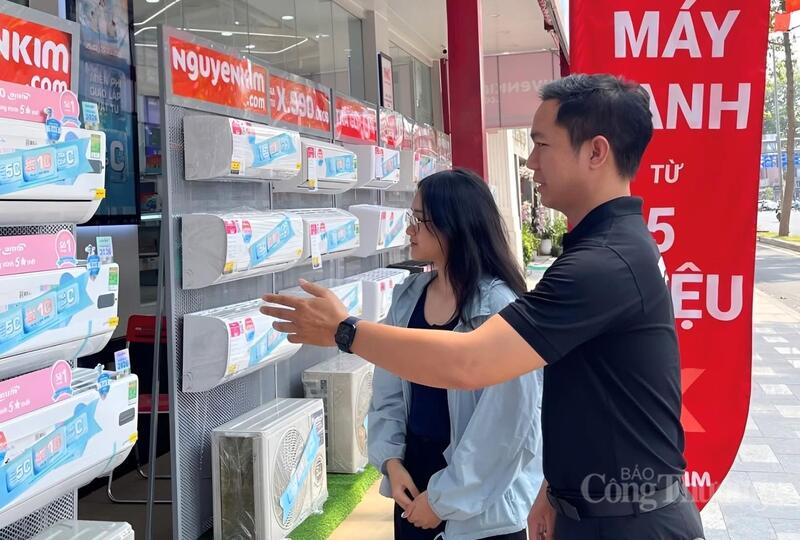 Người tiêu dùng ngày càng ưu tiên dòng thiết bị làm mát tích hợp AI. Ảnh: Nguyễn Vân