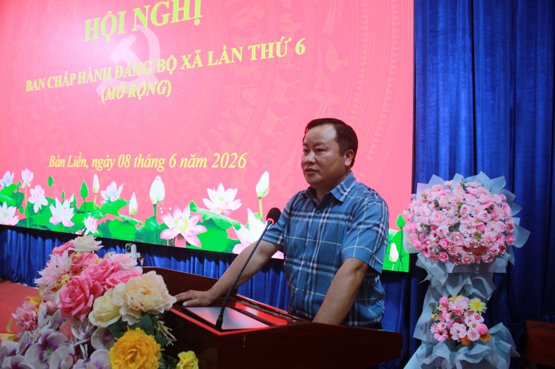 Đồng chí Tráng A Sơn, Bí thư Đảng ủy xã Bản Liền kết luận Hội nghị.