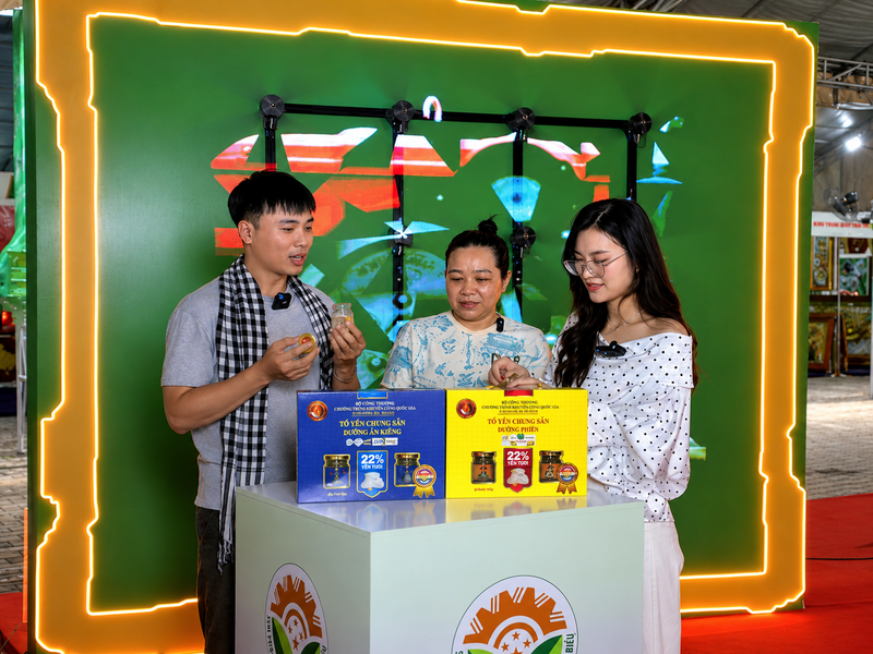 Trong khuôn khổ sự kiện, sẽ có các chương trình livestream quảng bá sản phẩm trên nền tảng số, nhằm hỗ trợ doanh nghiệp tiếp cận người tiêu dùng theo nhiều hình thức khác nhau. Ảnh minh hoạ
