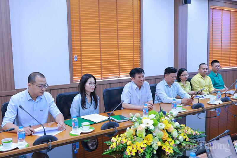 Đại diện Tập đoàn Dabaco làm việc với Đoàn công tác của Chương trình Thương hiệu Quốc gia Việt Nam. Ảnh: Quỳnh Trang