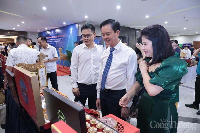 Hà Tĩnh hướng tới việc chuẩn hóa quy trình, xây dựng bộ nhận diện thương hiệu số vững chắc để các cơ sở sản xuất có thể tham gia trực tiếp vào hệ thống phân phối bán lẻ hiện đại. Ảnh: Trọng Tùng
