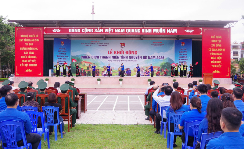 Toàn cảnh lễ khởi động Chiến dịch Thanh niên tình nguyện Hè năm 2026. Ảnh: NT.