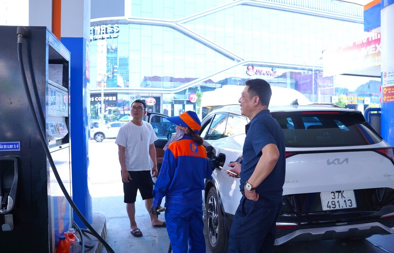 Đảm bảo nguồn cung xăng dầu ổn định phục vụ nhu cầu của người dân và doanh nghiệp. Ảnh: Mai Liễu