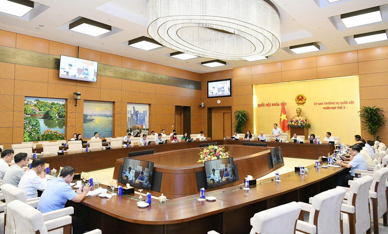 Chủ tịch Quốc hội Trần Thanh Mẫn chủ trì Phiên họp thứ 3 của Ủy ban Thường vụ Quốc hội. Ảnh: Lâm Hiển