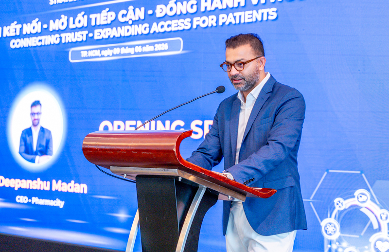 Ông Deepanshu Madan – Tổng Giám đốc Nhà thuốc Pharmacity phát biểu tại lễ ký kết.