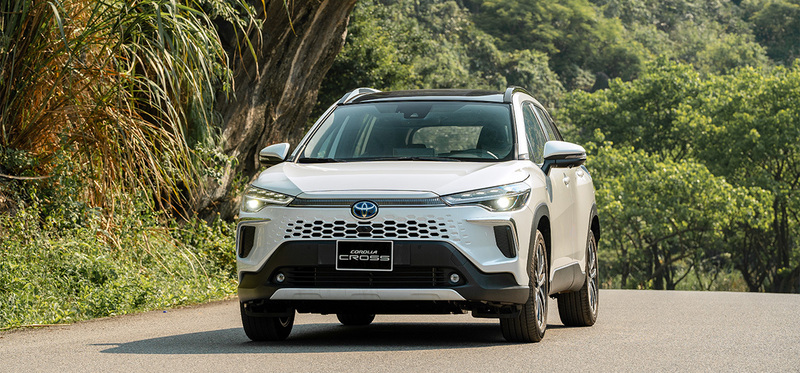 5 tháng đầu năm, doanh số xe hybrid đạt 8.518 xe, tăng đến 80% so với cùng kỳ năm ngoái. Ảnh: Toyota Việt Nam