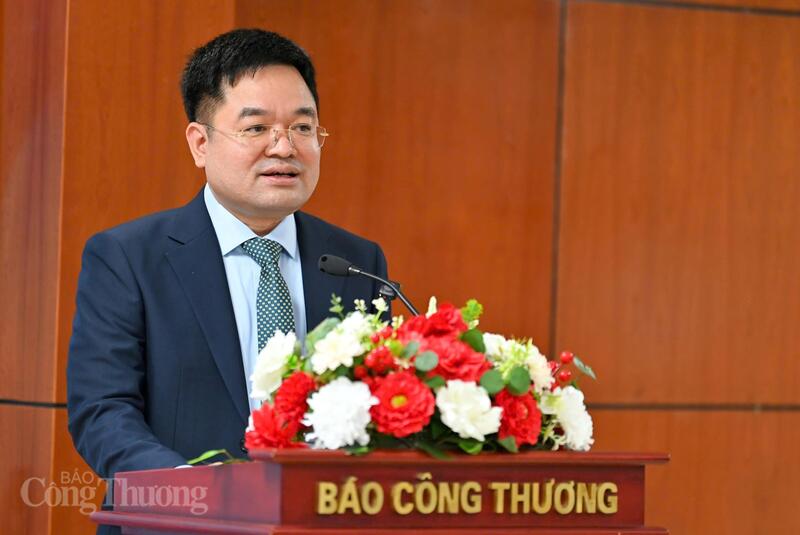 Tổng Biên tập Báo Công Thương phát biểu tại Lễ Kỷ niệm. Ảnh: Nam Nguyễn