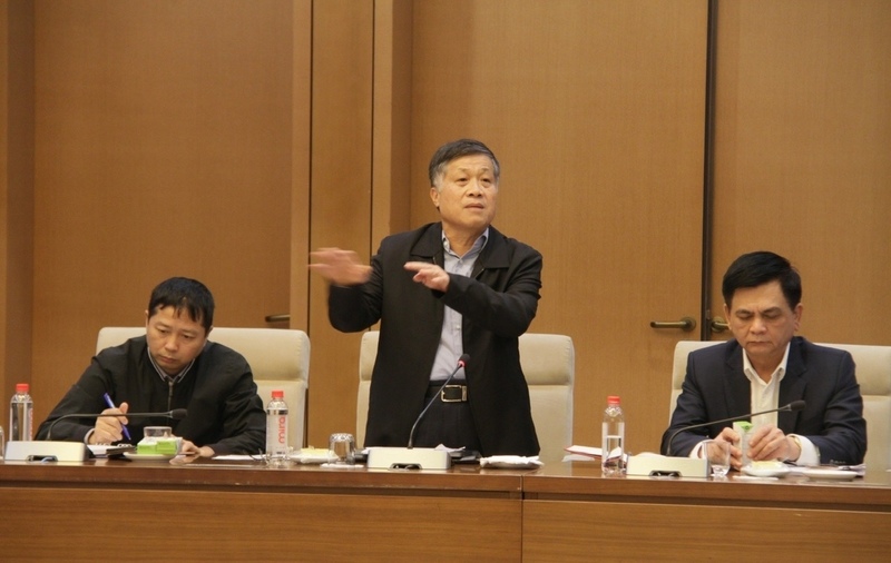 TS Phan Ngọc Trung, nguyên Thành viên HĐTV Petrovietnam, Trưởng Ban Tư vấn - Phản biện Hội Dầu khí Việt Nam phát biểu tại Hội nghị tham vấn đối với hồ sơ xây dựng chính sách của Luật Dầu khí (sửa đổi).