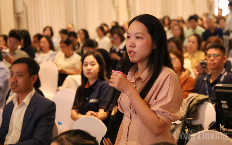 Doanh nghiệp nêu các khó khăn, vướng mắc và kiến nghị tại hội nghị.