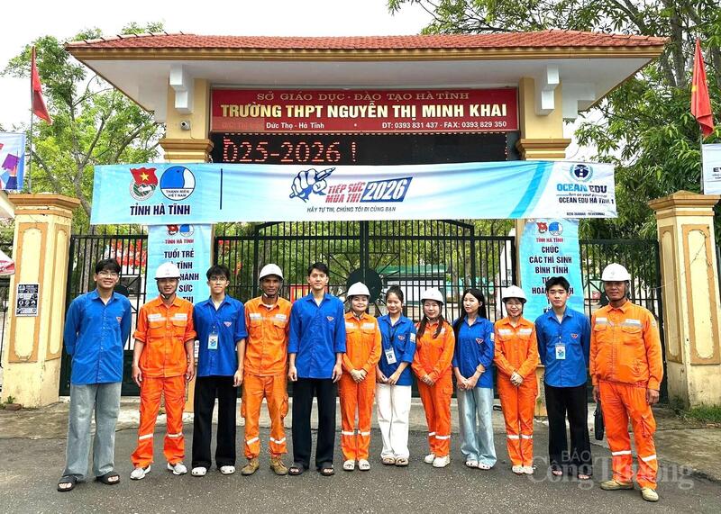 Để có được một kỳ thi diễn ra thuận lợi, không xảy ra bất kỳ sự cố đáng tiếc nào, Công ty Điện lực Hà Tĩnh đã vào cuộc từ rất sớm. Công tác chuẩn bị được triển khai đồng bộ từ nhiều tuần trước kỳ thi.