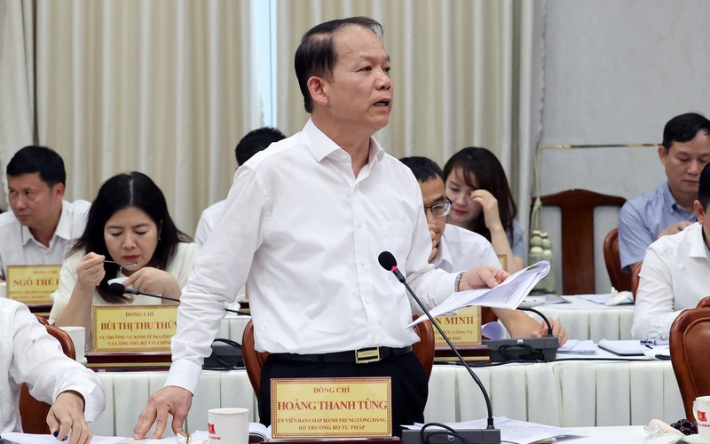 Bộ trưởng Bộ Tư pháp Hoàng Thanh Tùng phát biểu - Ảnh: VGP/Phương Nguyên