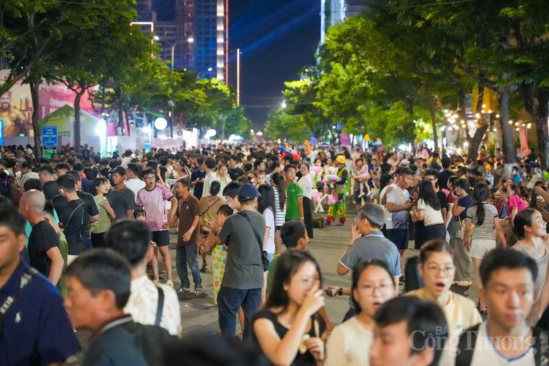 DIFF 2026 thu hút lượng lớn khách du lịch đến với thành phố. Ảnh: Diễm Phúc