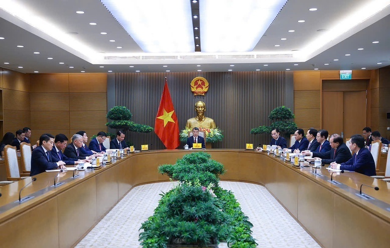 Thủ tướng Lê Minh Hưng cũng mong muốn hai bên mở rộng hơn nữa hợp tác khoa học công nghệ, giáo dục, đào tạo nhân lực chất lượng cao, y tế, nhất là y dược học cổ truyền; đẩy mạnh hợp tác văn hóa, du lịch... - Ảnh: VGP/Nhật Bắc