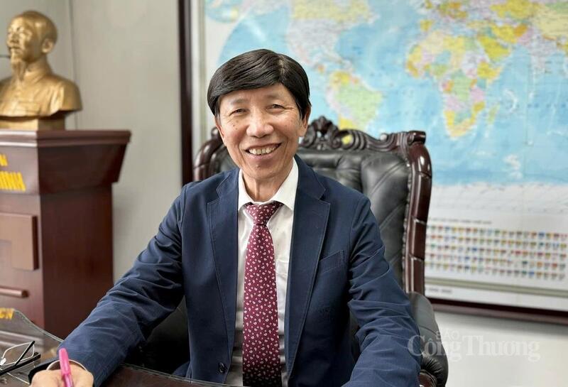 TS. Phan Hữu Thắng. Ảnh: Nguyên Thảo