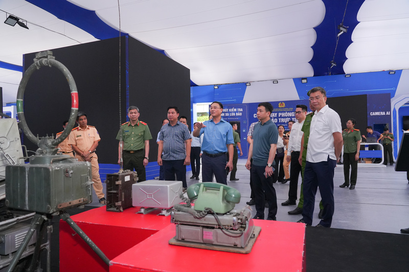 Thượng tướng Phạm Thế Tùng, Thứ trưởng Bộ Công an cùng Trung tướng Lê Xuân Minh, Cục trưởng cục A05 chỉ đạo trực tiếp tại sự kiện