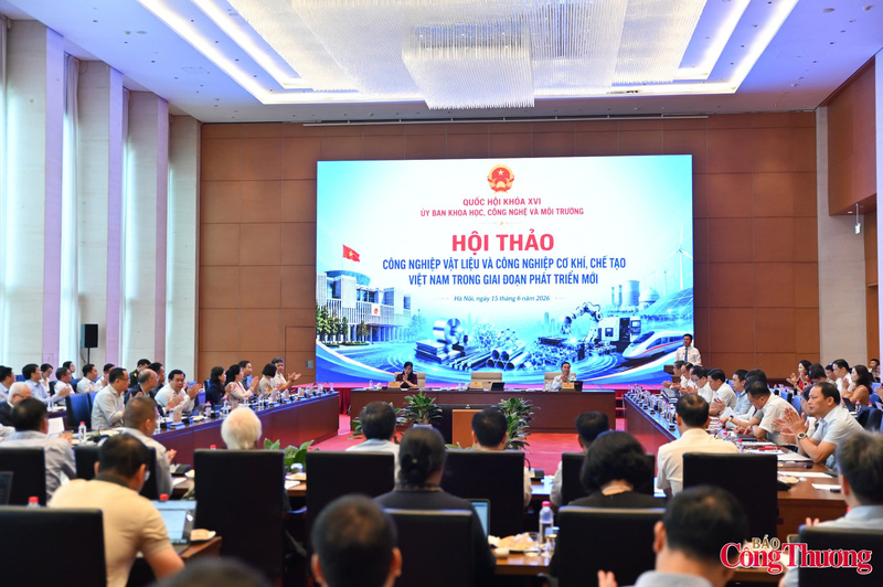 Phó Chủ tịch Quốc hội Nguyễn Hồng Diên đã chủ trì Hội thảo “Công nghiệp vật liệu và Công nghiệp cơ khí, chế tạo Việt Nam trong giai đoạn phát triển mới”.