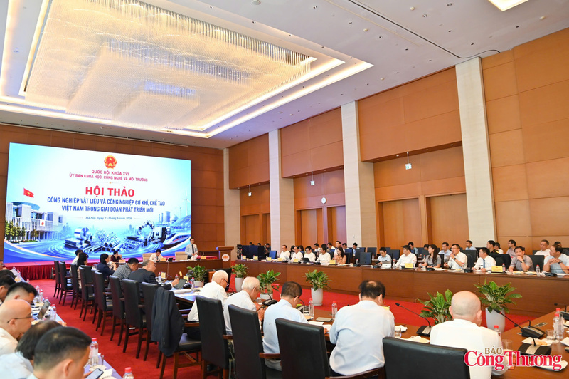 Toàn cảnh Hội thảo “Công nghiệp vật liệu và công nghiệp cơ khí, chế tạo Việt Nam trong giai đoạn phát triển mới.