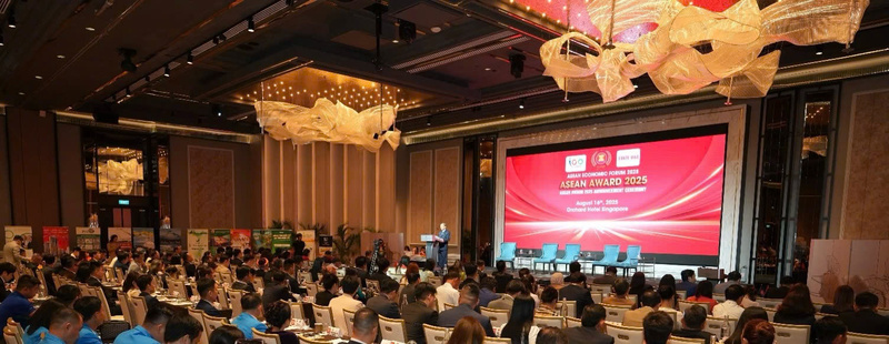 Diễn đàn Kinh tế ASEAN lần thứ 6 diễn tại Khách sạn Orchard, Singapore.