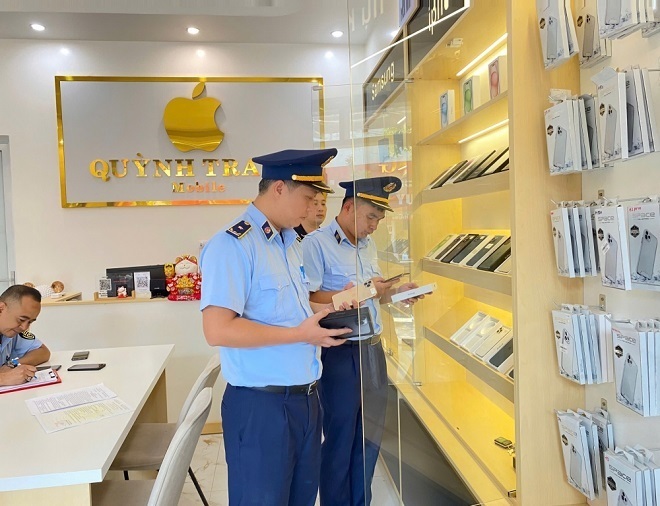 Lực lượng chức năng đã xử lý nhiều vụ vi phạm giả mạo thương hiệu trên không gian mạng. Ảnh minh hoạ