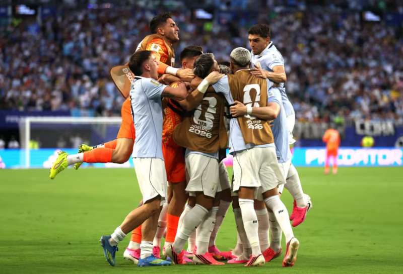 Uruguay chơi áp đảo hoàn toàn trong hiệp 2 và có bàn gỡ hòa quý giá. Ảnh: FIFA.