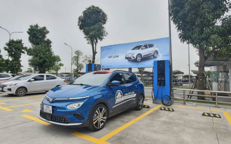 Hạ tầng trạm sạc ô tô điện liên tục được cải thiện tại Việt Nam trong thời gian qua. Ảnh: VF