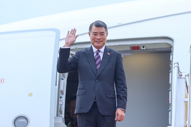 Thủ tướng Lê Minh Hưng lên đường dự Hội nghị Cấp cao kỷ niệm 35 năm quan hệ ASEAN-Nga - Ảnh: VGP/Nhật Bắc