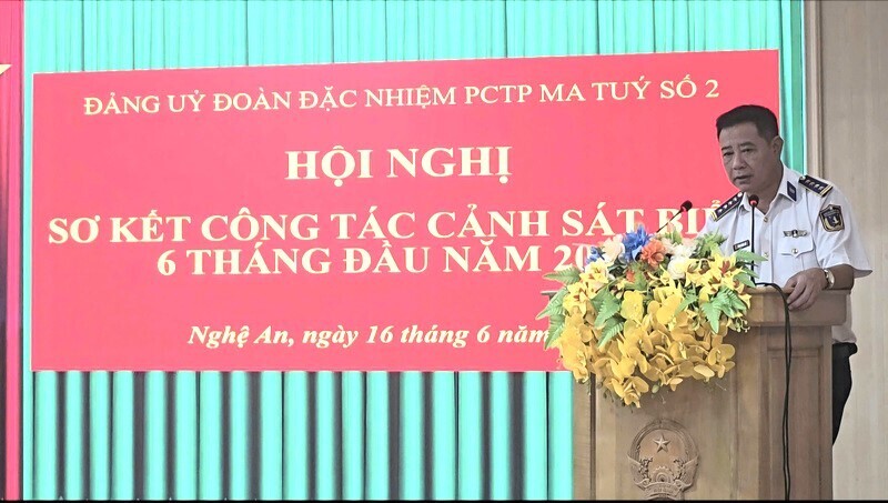 Lãnh đạo Đoàn đặc nhiệm phòng chống tội phạm ma tuý số 2 phát biểu tại hội nghị sơ kết 6 tháng đầu năm. Ảnh: Hoàng Long