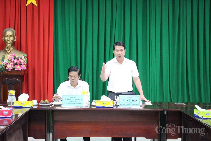 Ông Hà Vũ Sơn - Giám đốc Sở Công Thương TP. Cần Thơ, Phát biểu buổi làm việc. Ảnh: Khánh Ngọc.