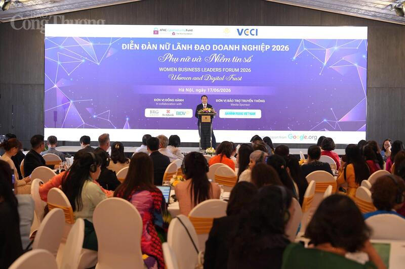 Ông Nguyễn Quang Vinh phát biểu tại diễn đàn. Ảnh: NH